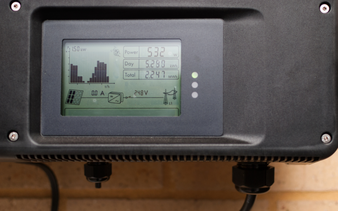 Code erreur sur un onduleur photovoltaïque : quels contrôles effectuer avant de demander un dépannage ?